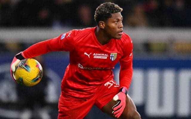 バイエルンが伊藤洋輝に続き鈴木彩艶に注目？ 絶対的守護神ノイアーの控え兼後継者候補に浮上