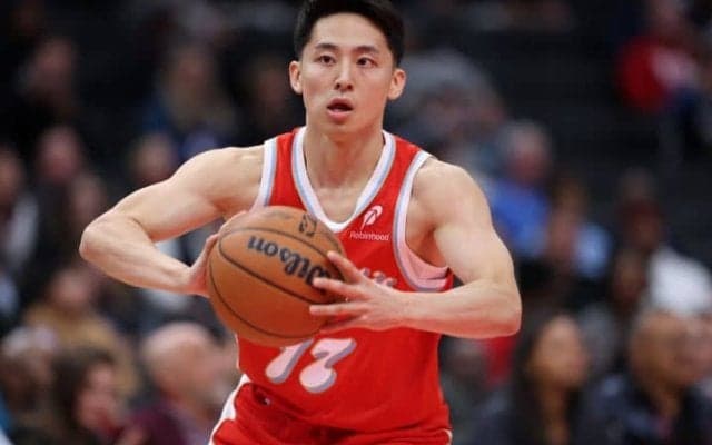 「本当に良い選手だ」河村勇輝の奮闘をサンダーのSGAも称賛！NBAでキャリアハイの11分出場10得点