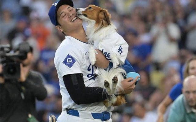 「デコピンこそ至高」　3日間で異例の2回…MLBが送った“ギフト”に日米興奮「キュート」