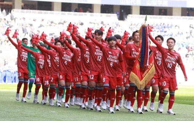 2度目の優勝を目指す流経大柏がゴールラッシュ！昨年ベスト8の佐賀東を破り初戦突破【全国高校サッカー選手権大会】