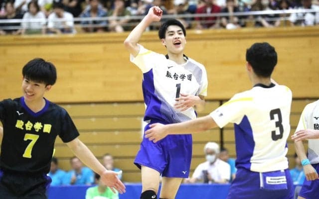 「ロスのあとは大丈夫？」「ミドル、いないですよ」変わりゆく大型選手の育成【駿台学園高 梅川大介監督インタビュー（後編）】