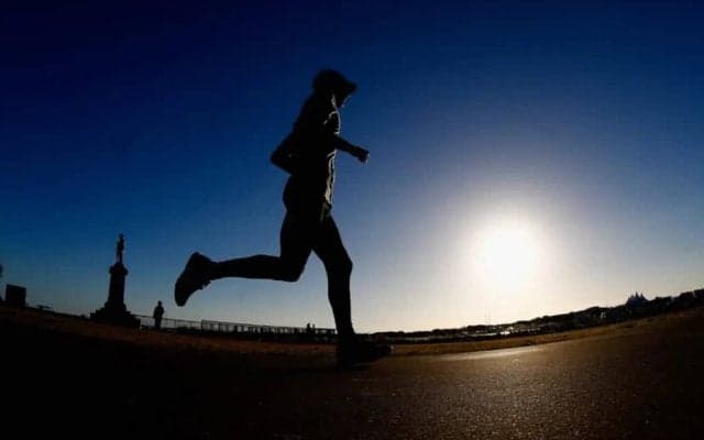 【箱根駅伝】青学大・野村昭夢が6区山下りで史上初の56分台をマーク　驚異の区間新で後続を突き放す