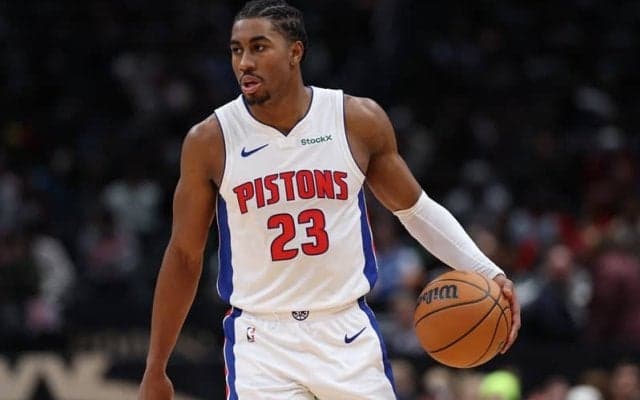 ピストンズの先発ガード、ジェイデン・アイビーが左足の腓骨骨折のため戦線離脱