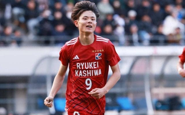 大量8ゴールの流通経済大柏、山野春太が大会4ゴールに伸ばし前橋育英・オノノジュ慶吏と共に得点王を目指す【全国高校サッカー選手権大会】