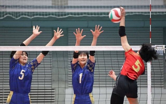 春高バレー　高校総体覇者の金蘭会が辛勝で2回戦突破　大活躍の花岡明里は「すごく安心した」