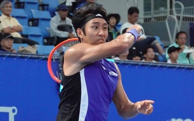 内山靖崇とグランドスラム初挑戦のトゥロター・ジェームズが予選2回戦へ[全豪オープン予選]