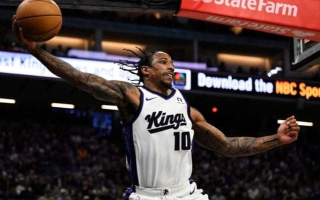 キングスがダブルOTの熱戦を制しヒート撃破…指揮官交代後5勝1敗で借金完済目前