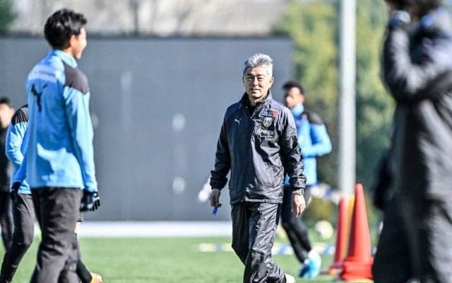 【長谷部新監督が着手するJ1川崎の新たなチーム作りとは(3)】「システム変更も自分の中では一つの選択肢」と語る新指揮官。24年からの継続メンバーで川崎はどのように戦うのか