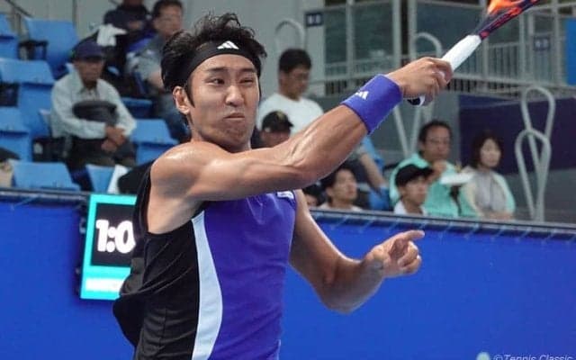 内山靖崇が逆転勝ちで予選決勝へ！3年半ぶりのグランドスラム本戦出場に王手[全豪オープン予選]