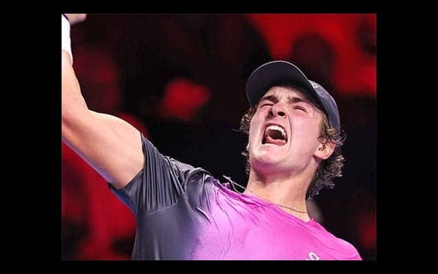  18歳 13連勝で全豪OP予選突破 