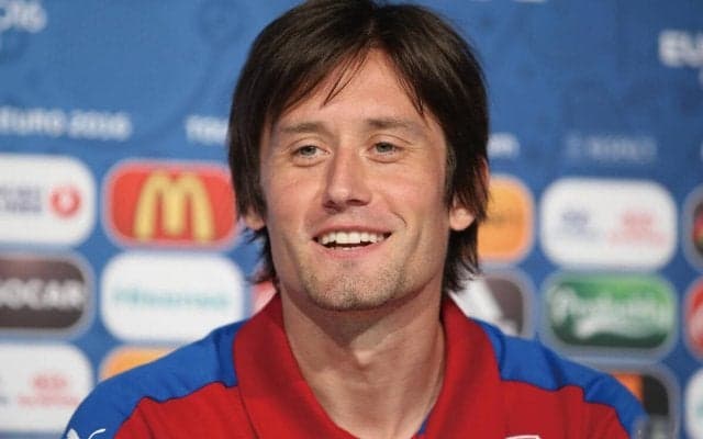 優雅なプレースタイルで世界的人気を博した元チェコ代表MFロシツキ氏、やはり古巣アーセナルの新SD候補か