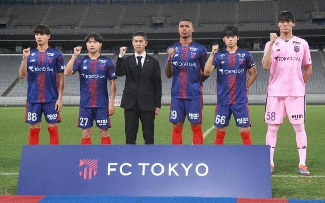 松橋力蔵監督迎えたFC東京が新体制を発表！ 移籍補強は2人…橋本拳人は「18」、マルセロ・ヒアンは「19」を着用、2選手が背番号変更