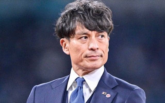 「すごーい！スキーもできるんですね」銀世界の“ツネ様”宮本恒靖会長のコブ制覇の華麗なシュプールに興奮！「アルペンのCM？」「サッカー以外でもかっこいい」の声