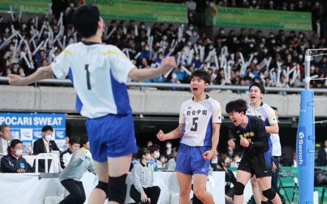 春高バレー　駿台学園、3連覇＆〝高校三冠〟まであと1勝　東福岡との決勝へ三宅綜大「今年は下級生のためにも試合ができたら」