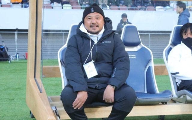 「負けないサッカーにシフトした」大会に合わせたスタイルで6大会ぶり決勝へ、流通経済大柏の榎本雅大監督が収穫語る「最低限の試合をしようと」