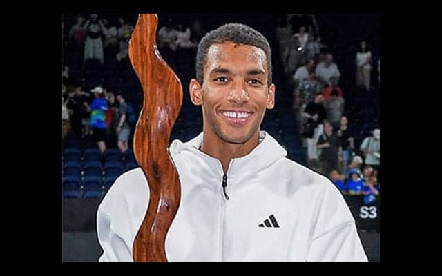  熱戦制し6度目V、屋外で初 