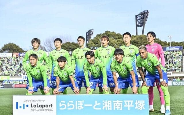 「原点回帰いいね」J1湘南の新ユニフォームで「奇抜なデザイン」以上に注目集まる胸部分！「おかえりなさい!!!」「激アツ過ぎる」などの声