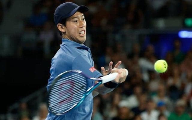 錦織圭、4時間超の激闘制して2回戦へ。マッチポイント握られた崖っぷちの2セットダウンから大逆転勝利[全豪オープン]