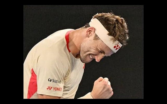 ルード 激闘制し初戦突破