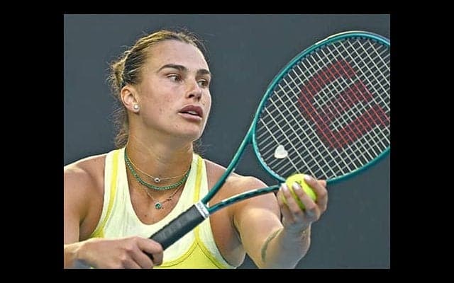  3連覇狙う世界1位 初戦突破 