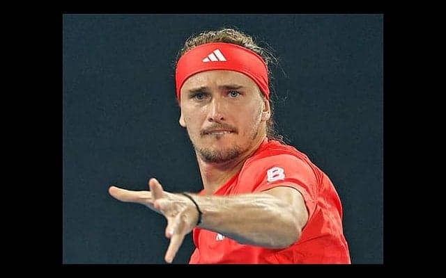  悲願の初V狙うズべレフ 初戦突破 