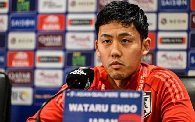 「日本の誇り!!」「この日が来るなんて」リバプール遠藤航のキャプテンマークを巻いた勇姿にファン感激！「歴史の教科書に載せよう」「まじかっこいいわ」の声