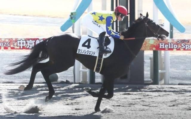 【中京4R新馬戦結果】ダノンレジェンド産駒ヨリノレジェンドが人気に応えてV