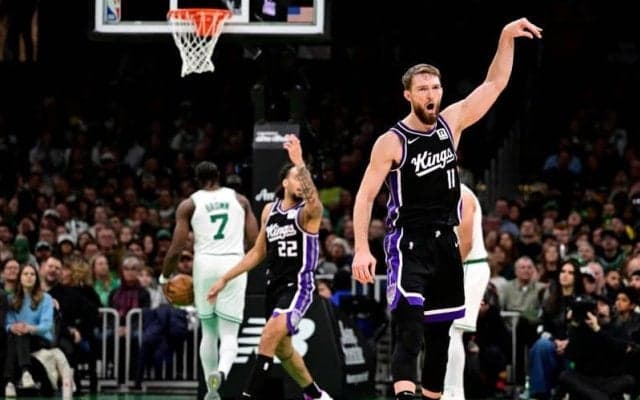 指揮官交代後7連勝中と好調キングス、…選手が語る勝利の秘訣は「少ない練習量」