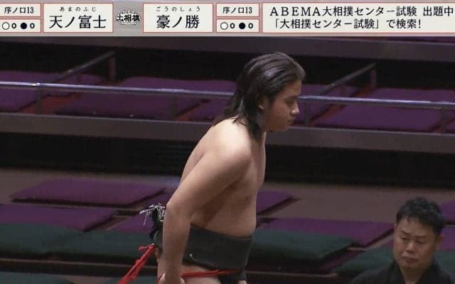 「あら男前」“ロン毛”姿の16歳力士にファン熱視線