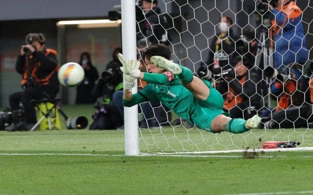 後輩のPK失敗に「もう1本止めるから任せろ」、計20人に及んだPK戦で2本セーブの前橋育英GK藤原優希「最後はコース右だなと…」