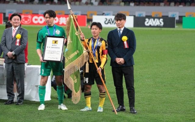 「止めてくれという思いで」PK戦で守護神にキャプテンマーク託した前橋育英MF石井陽、2回戦では自身失敗も「反省から本当に悔いなく蹴ろうと」