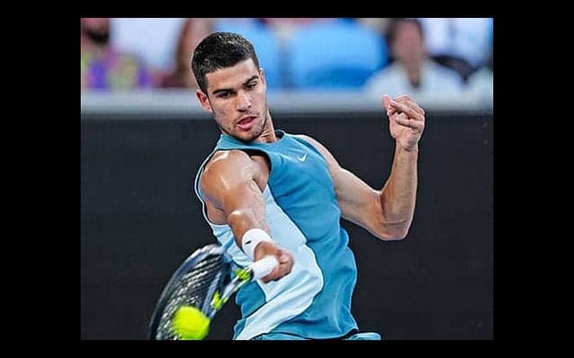 アルカラス 快勝で西岡との2回戦へ