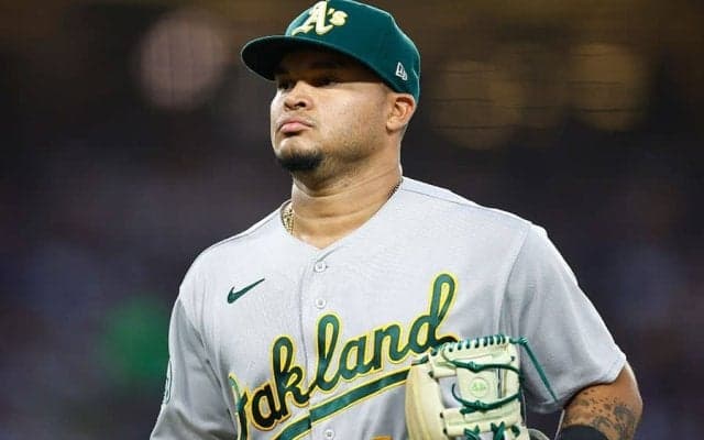 日本行き選択した24歳　昨季メジャー出場無しも…前例が示す逆輸入の“可能性”