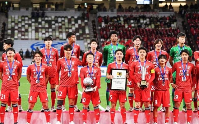 高校サッカー選手権「PK戦で涙」流経大柏が示した高い人間性　悔しさはあっても後悔はない