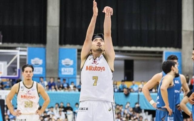 篠山竜青が堂々の1位…ブラックシアー・ジュニアも9割超え／B1第17節終了時点個人成績 フリースロー編