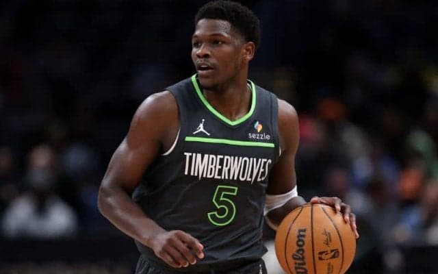 審判に中指を立て罰金処分のエドワーズ、自身の行動を猛省「軽率で幼く愚かな過ち」