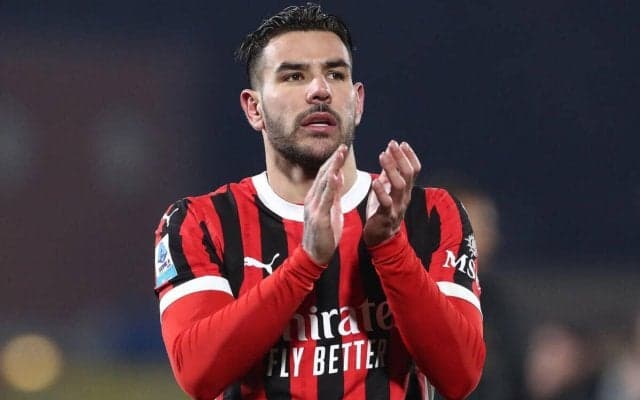 テオ・エルナンデスがマルディーニ氏超え！ ミランDF史上最多のセリエA通算30得点「このシャツで歴史に名を残せて嬉しい」