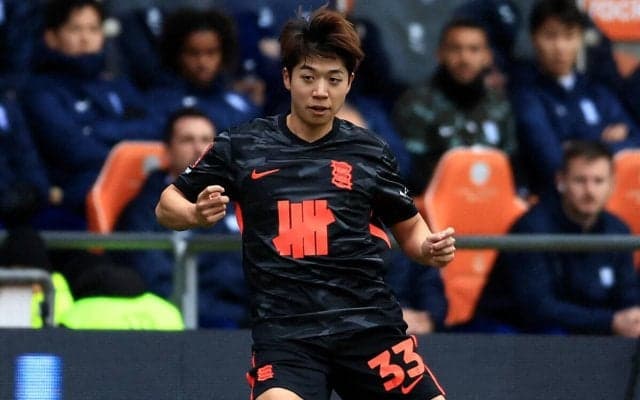 「本当に危険な存在」バーミンガムFW横山歩夢が2試合連続ゴール！ 指揮官もパフォーマンスを称賛「一対一のスペシャリスト」