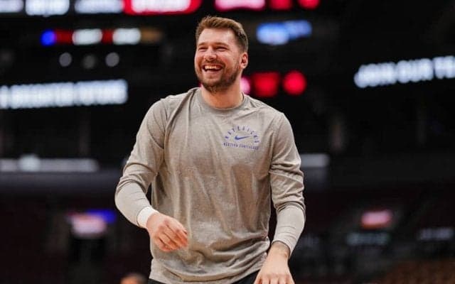 クリスマスゲームで負傷退場したルカ・ドンチッチ…復帰はオールスターブレイク前か？