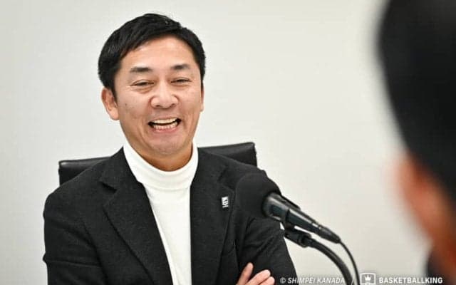 広島・朝山HCから学ぶ指揮官像とセカンドキャリア…島田チェアマン「HCの苦しみは経営者の苦しみに似ている」
