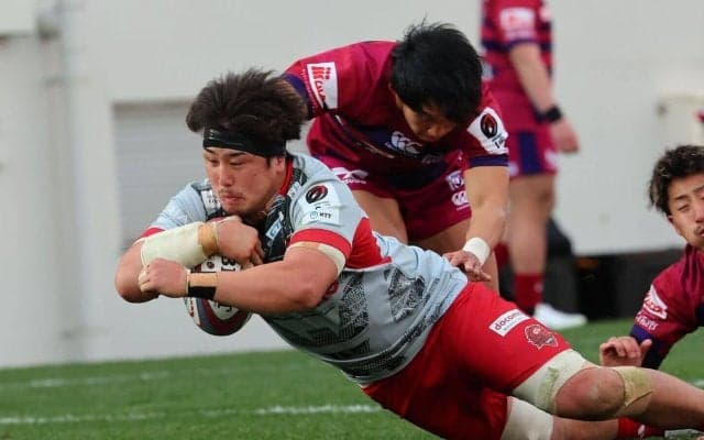 力強く、ひたむきに。背中でリードするディフェンスリーダー