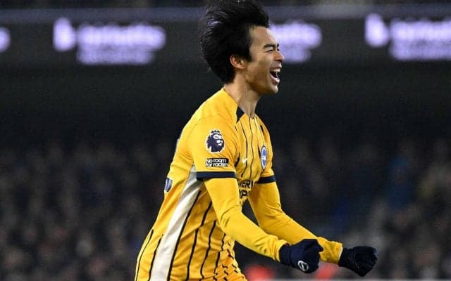 「お辞儀パフォーマンス可愛い」「元気もらえるわ」三笘薫が8試合ぶりの2025年初ゴール！ チームの9試合ぶり勝利貢献にファンも歓喜「笑顔が見れて嬉しい」