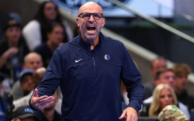 マブス指揮官がペリカンズ戦終盤のミスコールに言及「リーグには正しく行なってほしい」