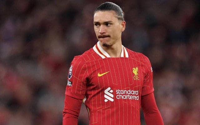 「自信喪失？それはキミの認識」26戦4発ヌニェスを指揮官が擁護…OBはバッサリ「一生懸命やっていればリバプールの選手でいられるのか？」