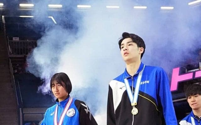 駿台学園、共栄学園の春高優勝セレモニーを実施