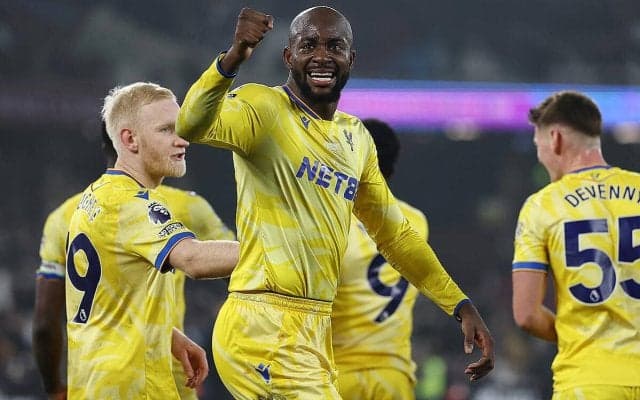 鎌田大地フル出場のパレスが好調マテタの2ゴールでハマーズ撃破！　今季初のリーグ2連勝に【プレミアリーグ】