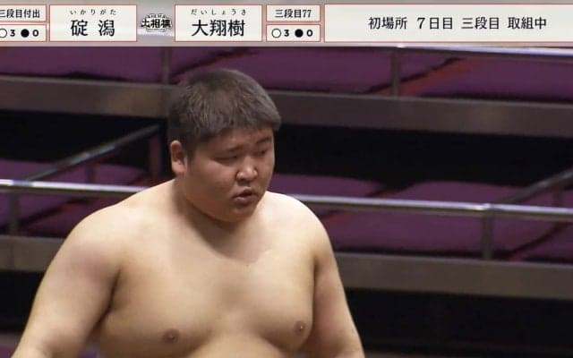 「強い！」「ストレート勝ち越しやん」角界の17歳ホープが“圧巻”のデビュー4連勝 無双っぷりに衝撃「規格外だ」
