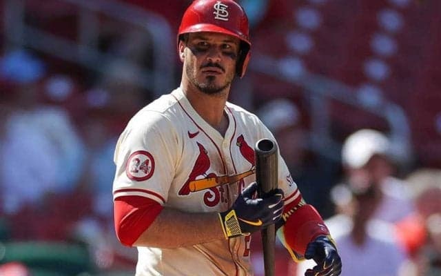 ド軍移籍の噂も消滅…球団が放出したがる406億円男　本人拒否でトレード消滅、ない居場所