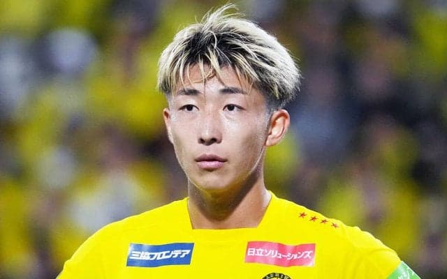 サッカー日本代表入りへ関根大輝が手本にすべきは酒井宏樹　フランスで求められる能力とは？