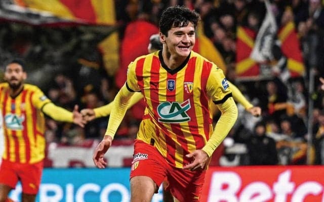 シティ、RCランスからウズベキスタン逸材DFクサノフを完全移籍で獲得！